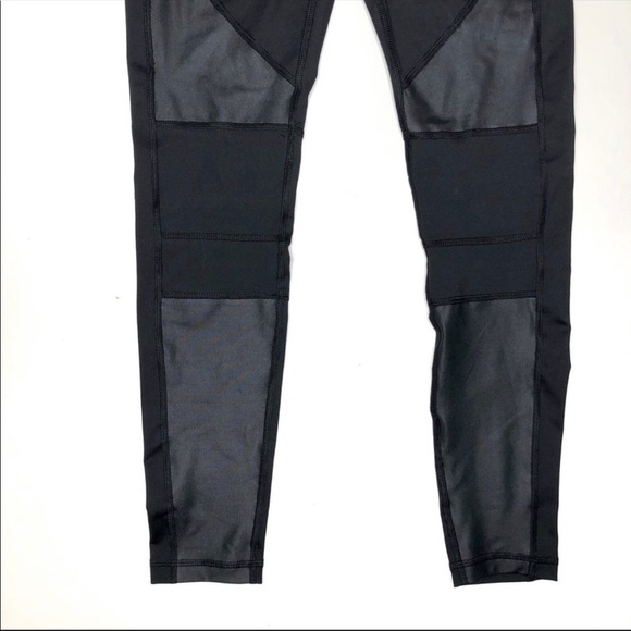 Isabel Maternity by Ingrid & Isabel Moto Maternity Workout Legging - Picture 7 of 9